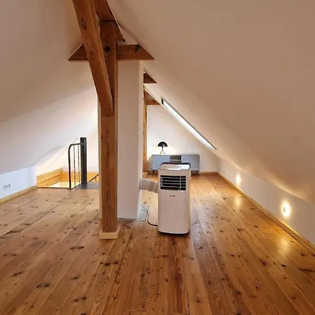 On A Three-sided Courtyard With Garden Apartment *